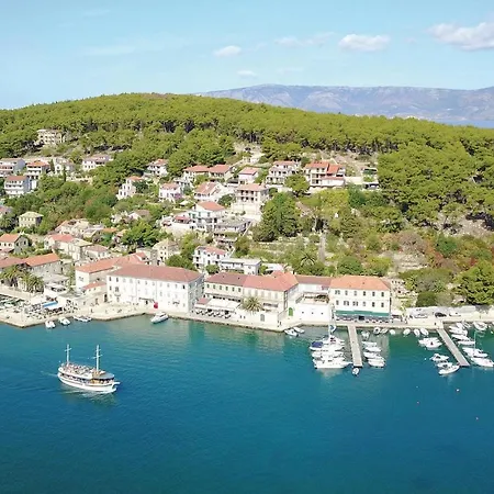 2 Bedroom Cozy In Jelsa