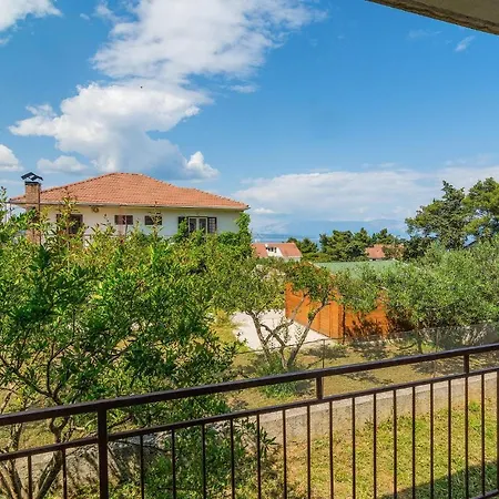 2 Bedroom Cozy In Jelsa Apartment Jelsa (Hvar)