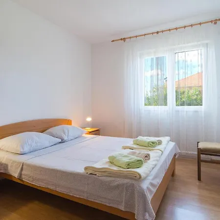 Apartment 2 Bedroom Cozy In Jelsa Jelsa (Hvar)